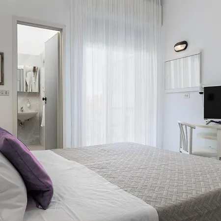 Gioiello Hotel 3*